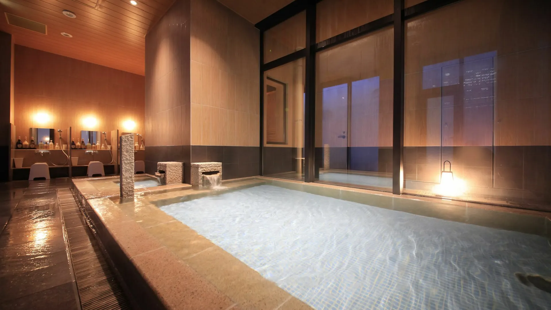 Candeo Hotels Tokyo Shimbashi