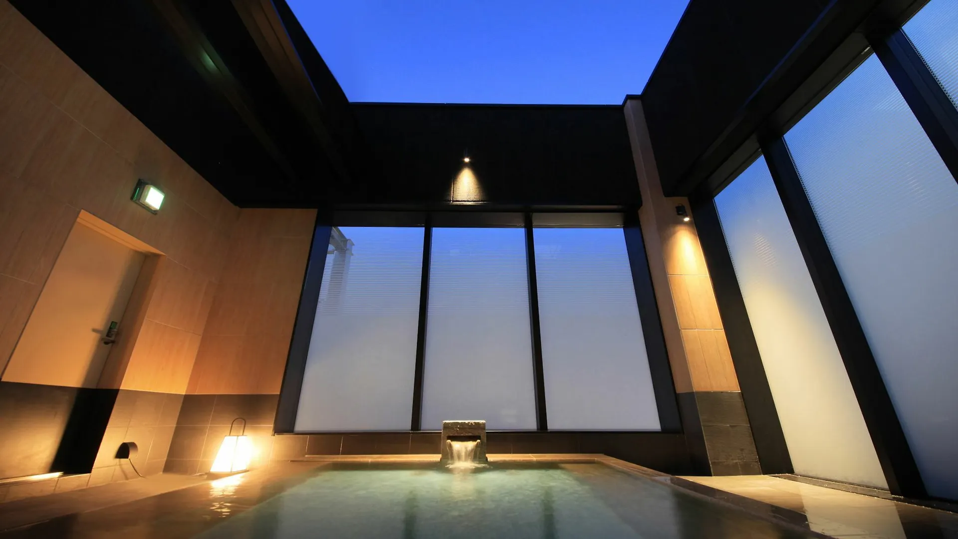 Candeo Hotels Tokyo Shimbashi