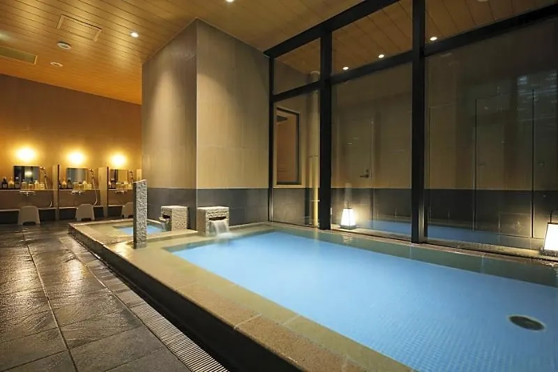 Candeo Hotels Tokyo Shimbashi 4*,